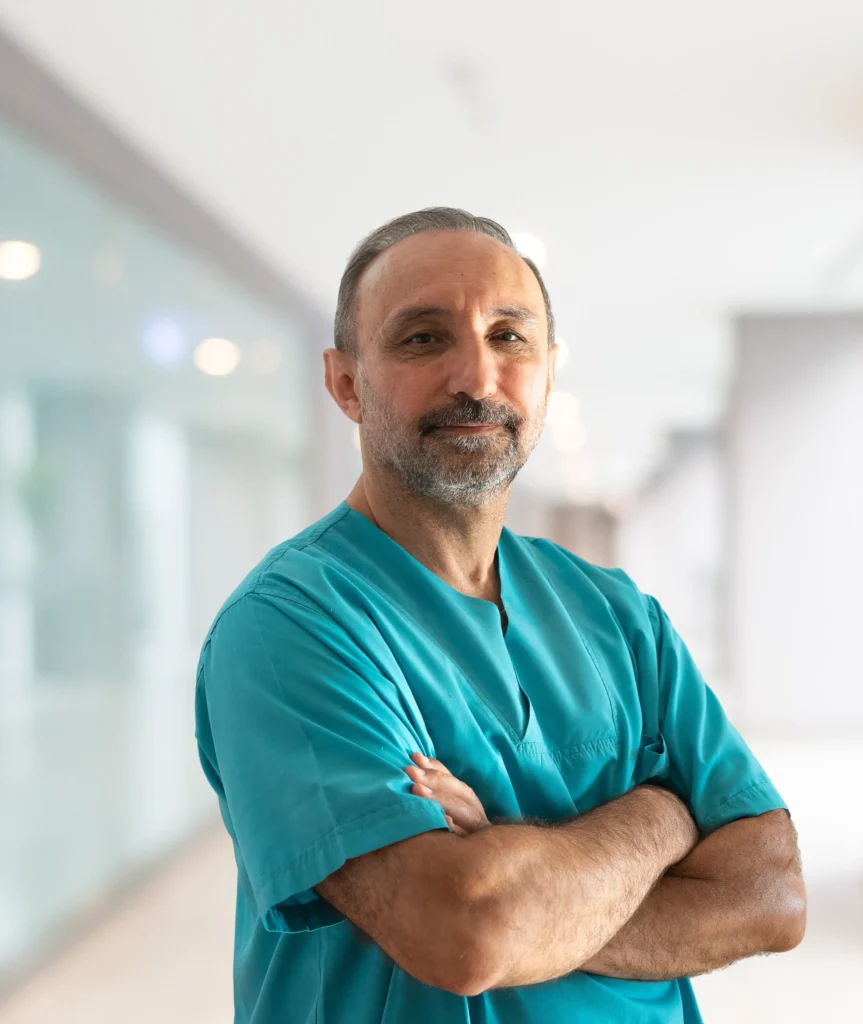 Op.Dr. Yaşar Nursoy